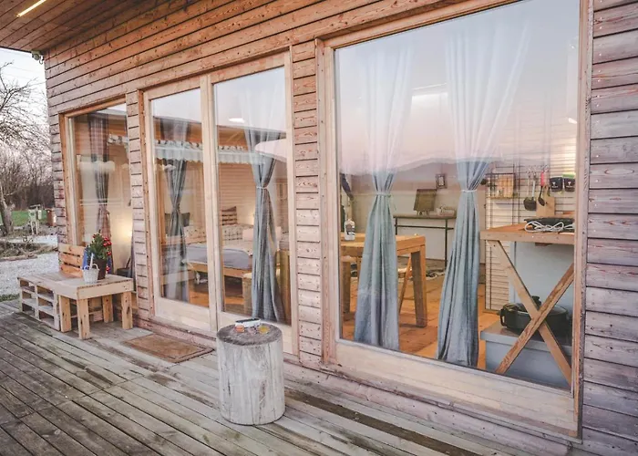 Holiday home Pri Kamnu